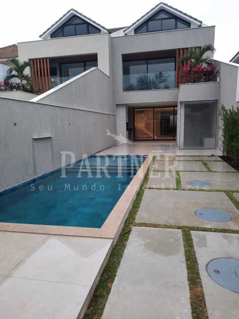 Conheça WhatsApp Image 2022-10-18 at 0 do imóvel - Casa Duplex 4 Suítes Condomínio Interlagos de Itaúna Barra da Tijuca - BTCN40085 - 1 WhatsApp Image 2022-10-18 at 0 - Casa Duplex 4 Suítes Condomínio Interlagos de Itaúna Barra da Tijuca - BTCN40085 - 1