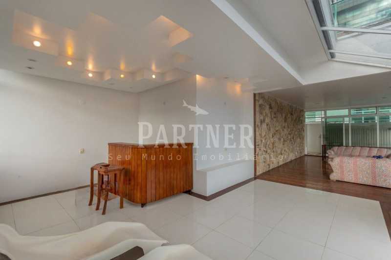 Conheça WhatsApp Image 2023-01-24 at 1 do imóvel - Apartamento Tríplex 2 Quartos Condomínio Residencial Praia da Barra - BTAP20840 - 6 WhatsApp Image 2023-01-24 at 1 - Apartamento Tríplex 2 Quartos Condomínio Residencial Praia da Barra - BTAP20840 - 6