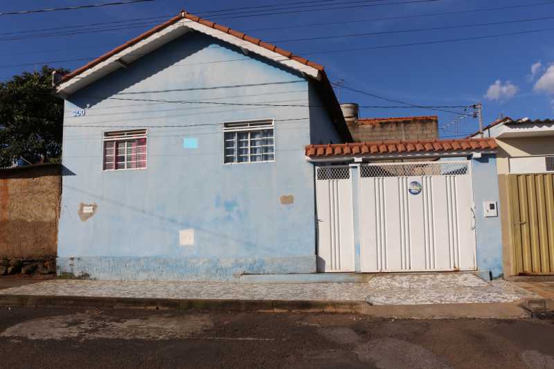 Conheça IMG_8040 do imóvel - Casa 2 quartos à venda Baixão, Campos Gerais - R$ 150.000 - MTCA20065 - 1 IMG_8040 - Casa 2 quartos à venda Baixão, Campos Gerais - R$ 150.000 - MTCA20065 - 1