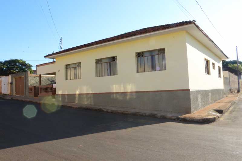 Conheça IMG_8399 do imóvel - Casa à venda CENTRO, Campos Gerais - R$ 630.000 - MTCA00079 - 1 IMG_8399 - Casa à venda CENTRO, Campos Gerais - R$ 630.000 - MTCA00079 - 1
