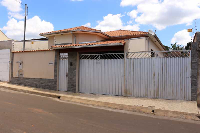 Conheça IMG_0808 do imóvel - Casa Comercial 140m² à venda CENTRO, Campos Gerais - R$ 380.000 - MTCC30001 - 1 IMG_0808 - Casa Comercial 140m² à venda CENTRO, Campos Gerais - R$ 380.000 - MTCC30001 - 1
