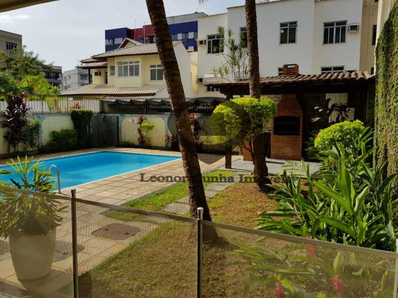 19 - Lindo Apartamento Em Vila Valqueire!!!Ótima Localização - LCAP40001 - 22