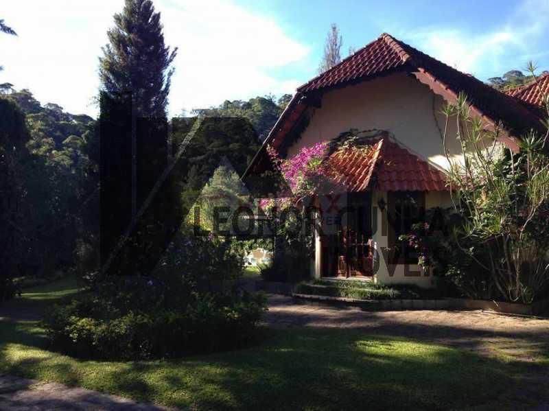 Conheça 2 do imóvel - Linda Casa À Venda em Teresópolis com 7 quartos !!! Ótima Localização - LCCN70001 - 3 2 - Linda Casa À Venda em Teresópolis com 7 quartos !!! Ótima Localização - LCCN70001 - 3