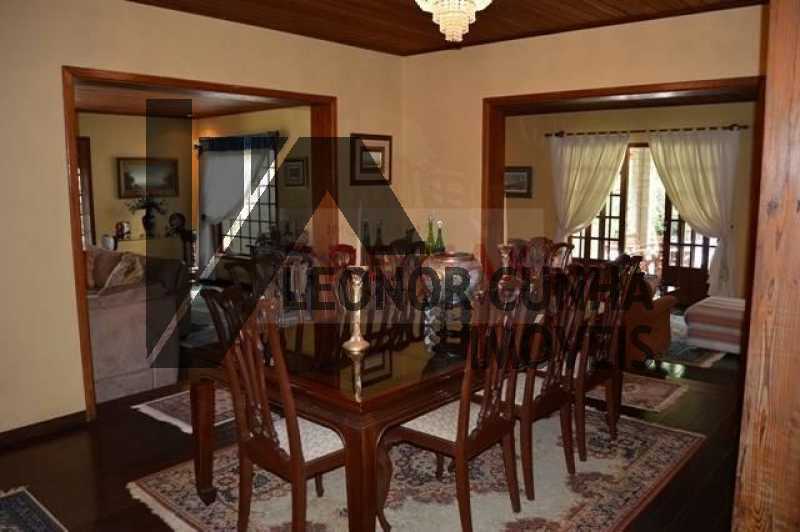 Conheça 4 do imóvel - Linda Casa À Venda em Teresópolis com 7 quartos !!! Ótima Localização - LCCN70001 - 5 4 - Linda Casa À Venda em Teresópolis com 7 quartos !!! Ótima Localização - LCCN70001 - 5
