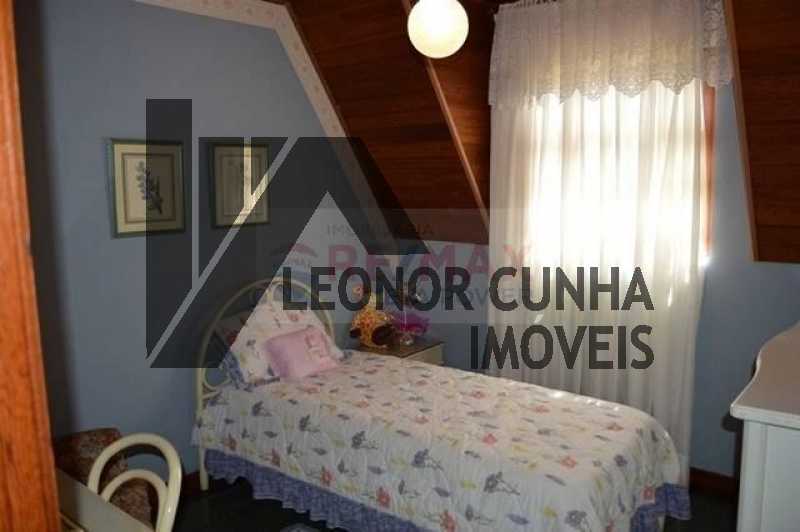 15 - Linda Casa À Venda em Teresópolis com 7 quartos !!! Ótima Localização - LCCN70001 - 16