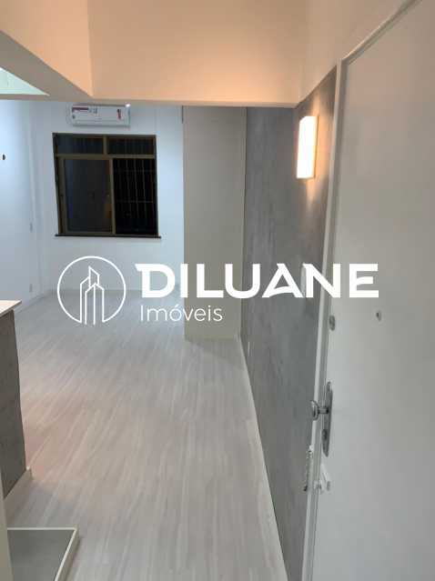 Conheça WhatsApp Image 2021-06-13 at 2 do imóvel - Kitnet/Conjugado 26m² à venda Copacabana, Rio de Janeiro - R$ 475.000 - BTKI00081 - 3 WhatsApp Image 2021-06-13 at 2 - Kitnet/Conjugado 26m² à venda Copacabana, Rio de Janeiro - R$ 475.000 - BTKI00081 - 3