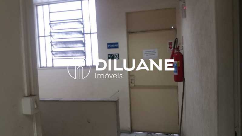 Conheça b3bc2d22-9c1b-482f-83cb-6980a5 do imóvel - Diluane Imóveis Vende. Niterói. Excelente prédio comercial. Andar térreo mais 3 andares. Garagem 5 carros. 600m². Bem localizado. - NTPR00004 - 12 b3bc2d22-9c1b-482f-83cb-6980a5 - Diluane Imóveis Vende. Niterói. Excelente prédio comercial. Andar térreo mais 3 andares. Garagem 5 carros. 600m². Bem localizado. - NTPR00004 - 12