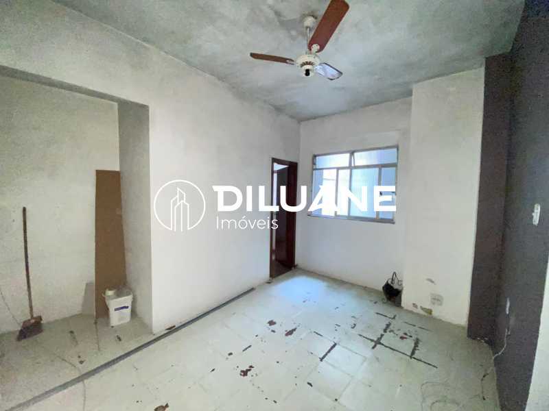 Conheça 03 do imóvel - Apartamento à venda Rua Figueiredo Magalhães, Copacabana, Rio de Janeiro - R$ 380.000 - BTAP10512 - 3 03 - Apartamento à venda Rua Figueiredo Magalhães, Copacabana, Rio de Janeiro - R$ 380.000 - BTAP10512 - 3