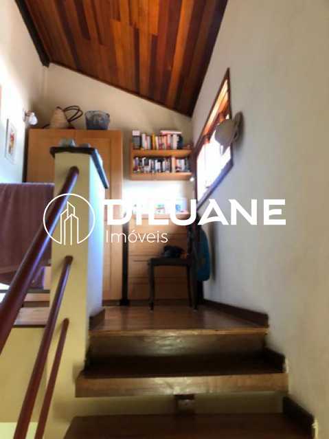 Conheça 004233547401887 do imóvel - Casa à venda Rua Conde de Avelar,Laranjeiras, Rio de Janeiro - R$ 1.900.000 - BTCA40025 - 27 004233547401887 - Casa à venda Rua Conde de Avelar,Laranjeiras, Rio de Janeiro - R$ 1.900.000 - BTCA40025 - 27