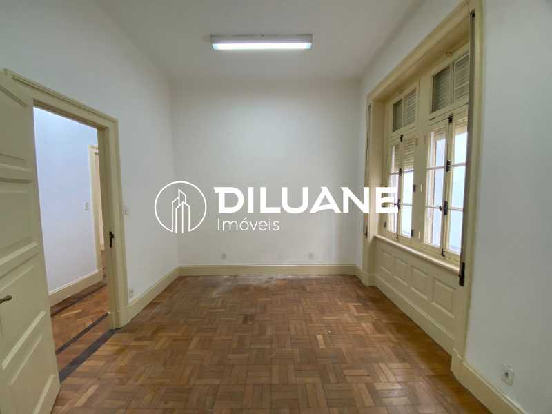 Conheça WhatsApp Image 2022-08-22 at 1 do imóvel - Casa Comercial 540m² para venda e aluguel Rua Eduardo Guinle, Botafogo, Rio de Janeiro - R$ 13.000.000 - BTCC00013 - 20 WhatsApp Image 2022-08-22 at 1 - Casa Comercial 540m² para venda e aluguel Rua Eduardo Guinle, Botafogo, Rio de Janeiro - R$ 13.000.000 - BTCC00013 - 20