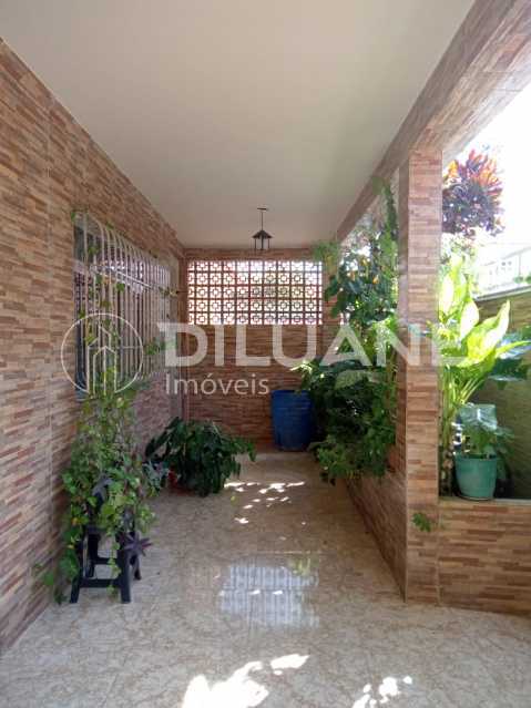 Conheça 2831513b-36a6-445c-ae9b-4db29f do imóvel - Diluane Imóveis Vende. Paraíso próximo À Rua Paul Leroux. Casa Duplex com ótimo Terraço. Garagem. Ótimo acabamento. Aceita carta de crédito. - NTCA40023 - 20 2831513b-36a6-445c-ae9b-4db29f - Diluane Imóveis Vende. Paraíso próximo À Rua Paul Leroux. Casa Duplex com ótimo Terraço. Garagem. Ótimo acabamento. Aceita carta de crédito. - NTCA40023 - 20