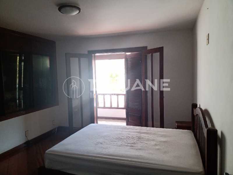 Conheça 323241717853023 do imóvel - Diluane Imoveis Vende. Piratininga. Excelente Triplex. 1a Quadra da Praia.Vista Panorâmica para Mar e Lagoa. - NTCA40024 - 13 323241717853023 - Diluane Imoveis Vende. Piratininga. Excelente Triplex. 1a Quadra da Praia.Vista Panorâmica para Mar e Lagoa. - NTCA40024 - 13