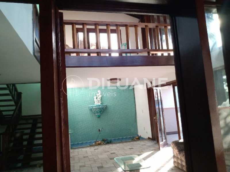 Conheça 326273352751714 do imóvel - Diluane Imoveis Vende. Piratininga. Excelente Triplex. 1a Quadra da Praia.Vista Panorâmica para Mar e Lagoa. - NTCA40024 - 8 326273352751714 - Diluane Imoveis Vende. Piratininga. Excelente Triplex. 1a Quadra da Praia.Vista Panorâmica para Mar e Lagoa. - NTCA40024 - 8