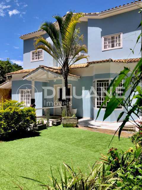 Conheça bd2d5619-07da-4eb4-9294-45a1d6 do imóvel - Diluane Imóveis Vende. Ingá. Magnífica Residencial Duplex. Requinte e bom gosto. 250m². Garagem. - NTCA40026 - 3 bd2d5619-07da-4eb4-9294-45a1d6 - Diluane Imóveis Vende. Ingá. Magnífica Residencial Duplex. Requinte e bom gosto. 250m². Garagem. - NTCA40026 - 3