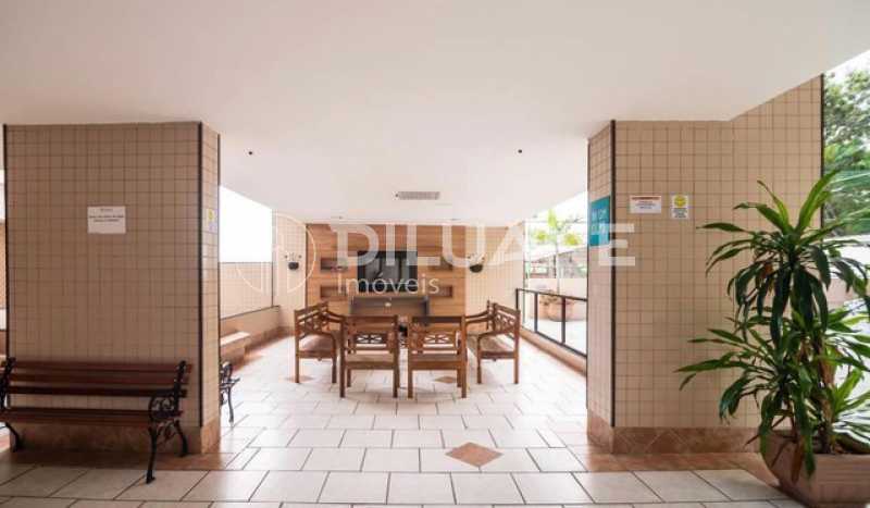 Conheça Área comum do imóvel - Diluane Imóveis Vende !!! Niterói. Bem localizado. Condomínio com Infra Estrutura Completa.Medindo 80m². Garagem.Vazio. Proximo ao Corpo de Bombeiros. - NTAP30104 - 30 Área comum - Diluane Imóveis Vende !!! Niterói. Bem localizado. Condomínio com Infra Estrutura Completa.Medindo 80m². Garagem.Vazio. Proximo ao Corpo de Bombeiros. - NTAP30104 - 30