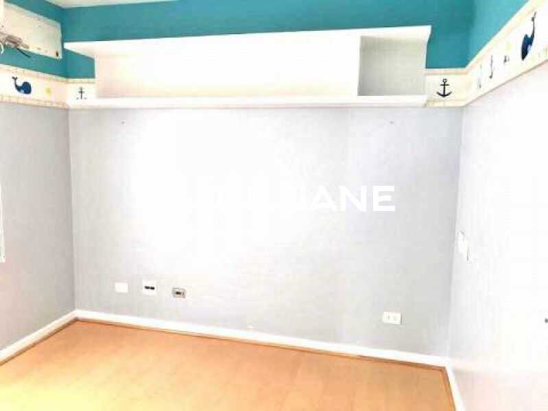 Conheça b5eeca3363922c052cd3f7aa49c1b2 do imóvel - Diluane Imóveis vende: Lindo apartamento em localização nobre do bairro, finamente decorado com varandão e 2 vagas. Lazer no prédio. Confira! - BTAP20170 - 11 b5eeca3363922c052cd3f7aa49c1b2 - Diluane Imóveis vende: Lindo apartamento em localização nobre do bairro, finamente decorado com varandão e 2 vagas. Lazer no prédio. Confira! - BTAP20170 - 11