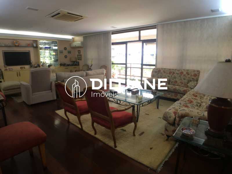 IMG_8376 - Luxuoso apartamento composto por sala 4 quartos com localização privilegiada na Gávea! - BTAP40023 - 3