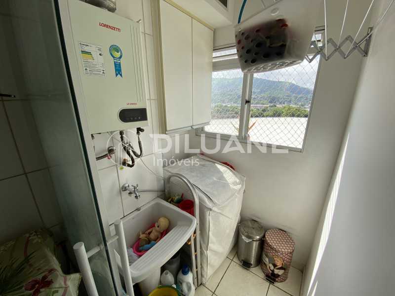 Conheça Área de serviço do imóvel - Diluane Imoveis Vende Excelente apartamento com PlayClub Completo, varanda e 3 quartos ( 1 suite). Aceita carta de crédito. - NTAP30105 - 8 Área de serviço - 8