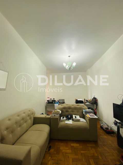 Conheça 75c4ec02-45c1-4bf6-9dc6-2778a8 do imóvel - Diluane Imóveis Vende. Bairro Fonseca, apartamento com 80m². Bem localizado. Aceita carta de crédito. - NTAP20229 - 3 75c4ec02-45c1-4bf6-9dc6-2778a8 - 3