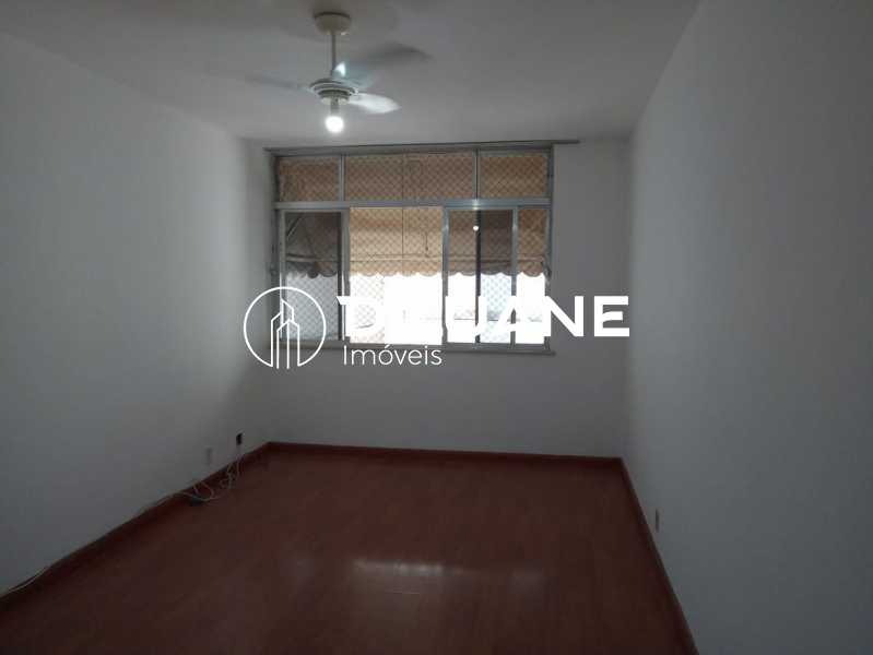 Conheça ecf33482-d66c-4d67-a45c-178a9a do imóvel - Diluane Imóveis Vende. Icaraí. Bem localizado. Ótimo preço. Garagem. Ótima planta 85m². Pé direiro alto. - NTAP20038 - 8 ecf33482-d66c-4d67-a45c-178a9a - Diluane Imóveis Vende. Icaraí. Bem localizado. Ótimo preço. Garagem. Ótima planta 85m². Pé direiro alto. - NTAP20038 - 8