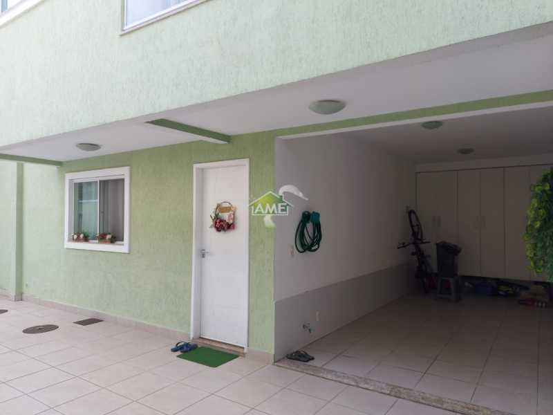 01 - Casa triplex a venda em Campo Grande. Próximo ao West Shopping - MTCN30010 - 1