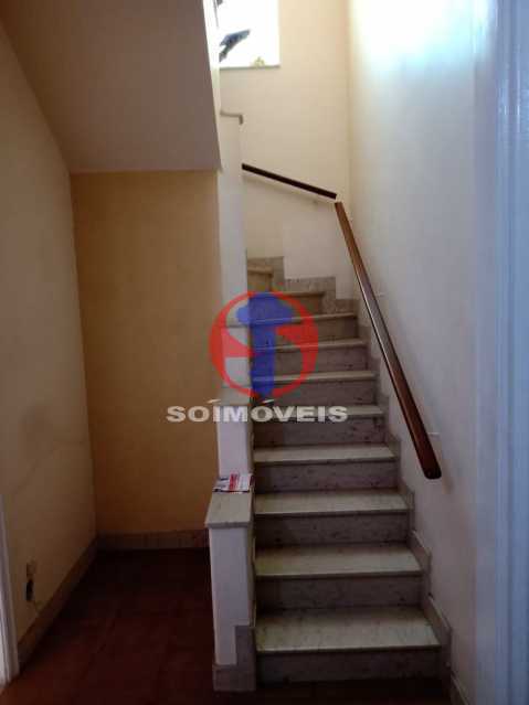 Conheça Escada 2 andar do imóvel - Casa 3 quartos à venda Tijuca, Rio de Janeiro - R$ 1.400.000 - TJCA30075 - 12 Escada 2 andar - Casa 3 quartos à venda Tijuca, Rio de Janeiro - R$ 1.400.000 - TJCA30075 - 12