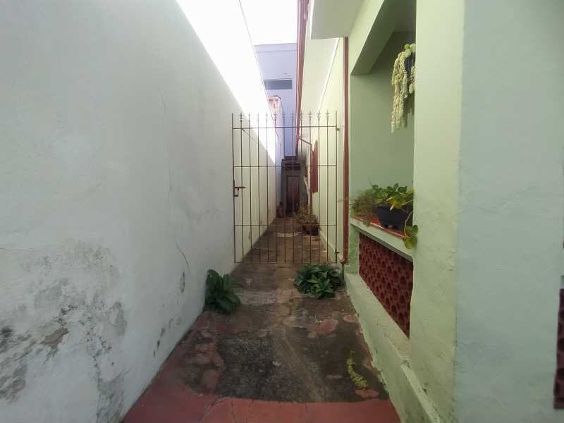 Conheça Corredor Lateral do imóvel - Casa 3 quartos à venda Itatiba,SP - R$ 690.000 - VICA30003 - 13 Corredor Lateral - Casa 3 quartos à venda Itatiba,SP - R$ 690.000 - VICA30003 - 13