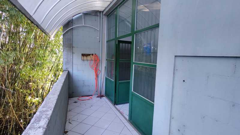 Conheça Fundos do imóvel - Loja 150m² para venda e aluguel Itatiba,SP - R$ 680.000 - VILJ00014 - 16 Fundos - Loja 150m² para venda e aluguel Itatiba,SP - R$ 680.000 - VILJ00014 - 16