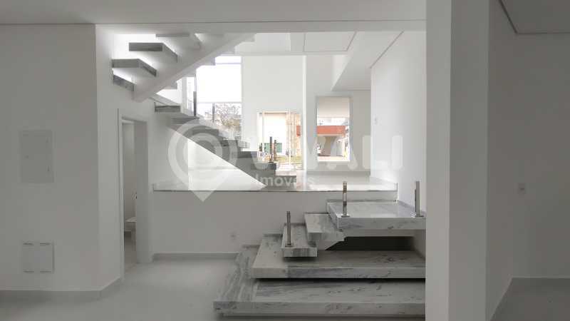 Conheça Escada do imóvel - Casa em Condomínio 3 quartos à venda Itatiba,SP - R$ 1.600.000 - VICN30154 - 8 Escada - Casa em Condomínio 3 quartos à venda Itatiba,SP - R$ 1.600.000 - VICN30154 - 8