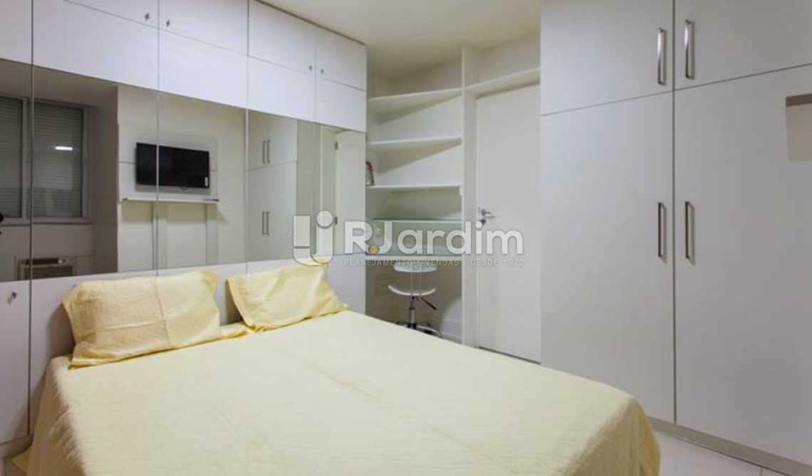 Conheça QUARTO DO MEIO COM OFFICE do imóvel - Compra Venda Avaliação Imóveis Apartamento Copacabana 3 Quartos - AP1361 - 15 QUARTO DO MEIO COM OFFICE - Compra Venda Avaliação Imóveis Apartamento Copacabana 3 Quartos - AP1361 - 15