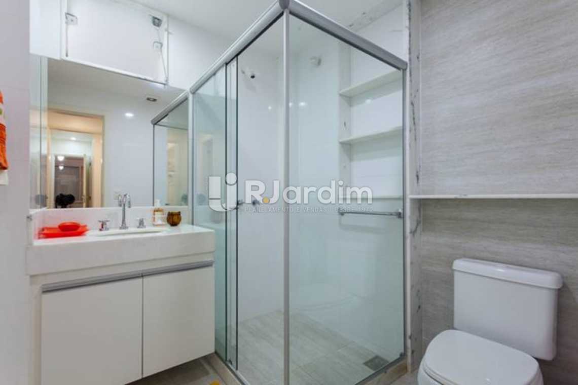 Conheça WC SOCIAL do imóvel - Compra Venda Avaliação Imóveis Apartamento Copacabana 3 Quartos - AP1361 - 26 WC SOCIAL - Compra Venda Avaliação Imóveis Apartamento Copacabana 3 Quartos - AP1361 - 26