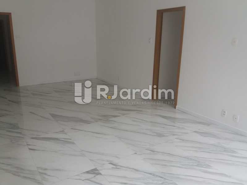 Conheça Sala do imóvel - Compra Venda Avaliação Imóveis Apartamento Copacabana 3 Quartos - AP1586 - 24 Sala - Compra Venda Avaliação Imóveis Apartamento Copacabana 3 Quartos - AP1586 - 24