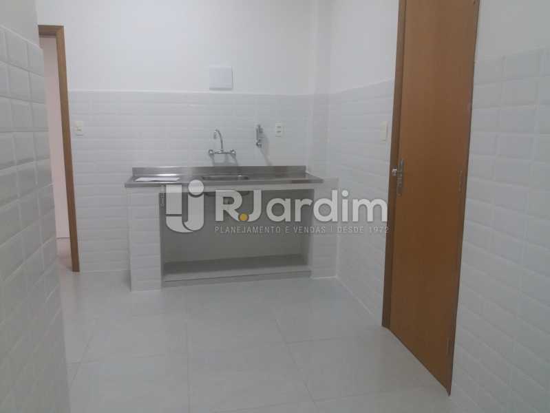 Conheça Cozinha do imóvel - Compra Venda Avaliação Imóveis Apartamento Copacabana 3 Quartos - AP1586 - 10 Cozinha - Compra Venda Avaliação Imóveis Apartamento Copacabana 3 Quartos - AP1586 - 10