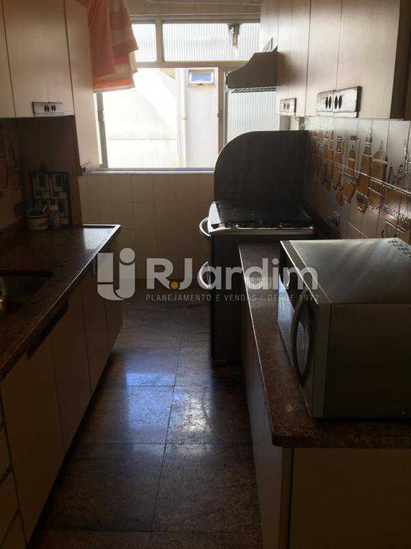 Conheça Cozinha do imóvel - Apartamento Leblon 3 Quartos Compra Venda Avaliação Imóveis - AP1702 - 21 Cozinha - Apartamento Leblon 3 Quartos Compra Venda Avaliação Imóveis - AP1702 - 21