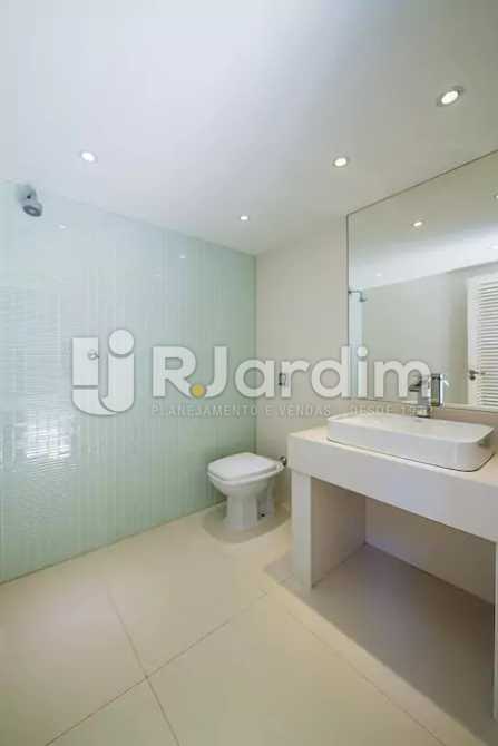 Conheça Banheiro Sauna do imóvel - Casa em Condominio À Venda - Itanhangá - Rio de Janeiro - RJ - LACN40020 - 30 Banheiro Sauna - Casa em Condominio À Venda - Itanhangá - Rio de Janeiro - RJ - LACN40020 - 30