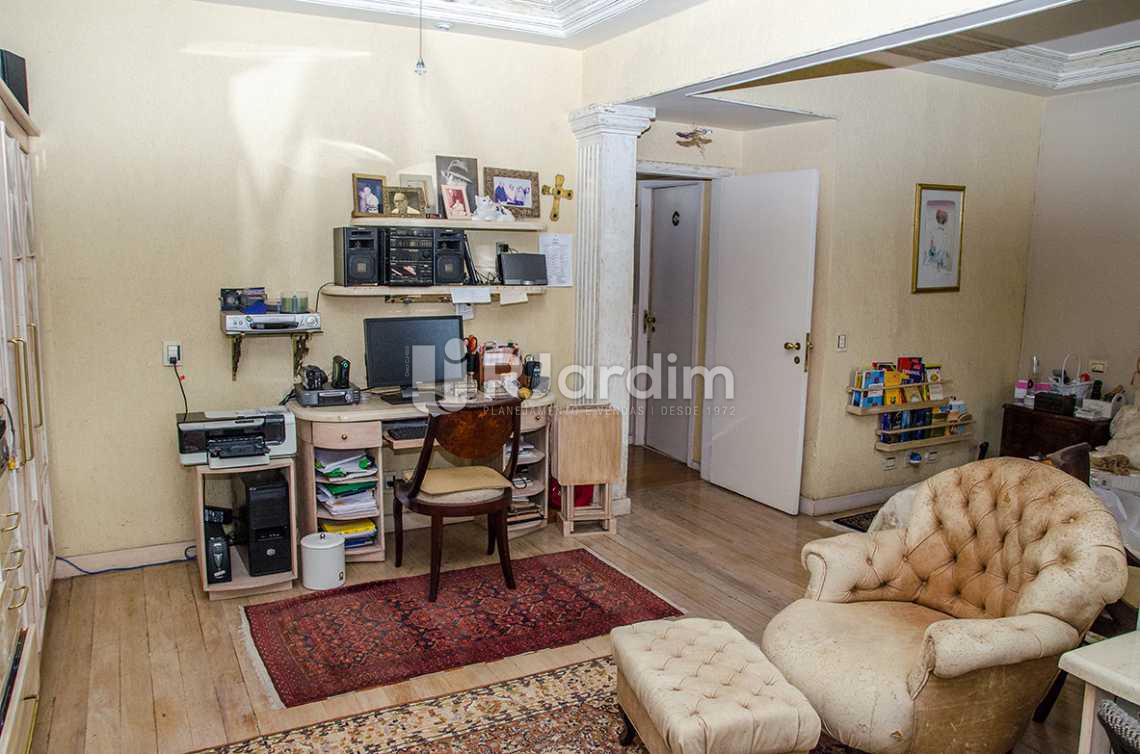 Conheça sala íntima do imóvel - Compra Venda Casa Jardim Botânico 4 Quartos - CA0184 - 17 sala íntima - Compra Venda Casa Jardim Botânico 4 Quartos - CA0184 - 17