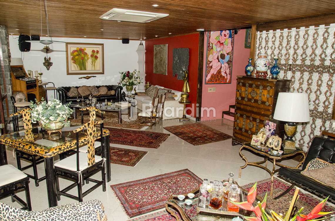 Conheça living do imóvel - Compra Venda Casa Jardim Botânico 4 Quartos - CA0184 - 6 living - Compra Venda Casa Jardim Botânico 4 Quartos - CA0184 - 6
