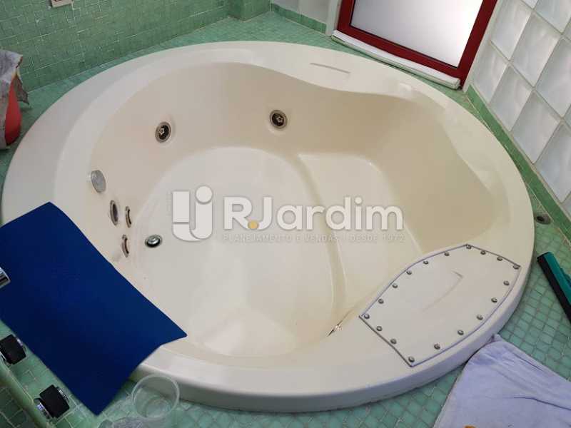 Conheça Hidromassagem 3 do imóvel - Cobertura À Venda - Leblon - Rio de Janeiro - RJ - LACO20083 - 18 Hidromassagem 3 - Cobertura À Venda - Leblon - Rio de Janeiro - RJ - LACO20083 - 18