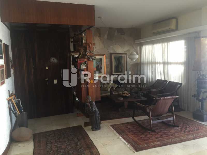Conheça Sala do imóvel - Cobertura Avenida Ataulfo de Paiva,Leblon, Zona Sul,Rio de Janeiro, RJ À Venda, 5 Quartos, 415m² - CO0138 - 7 Sala - Cobertura Avenida Ataulfo de Paiva,Leblon, Zona Sul,Rio de Janeiro, RJ À Venda, 5 Quartos, 415m² - CO0138 - 7