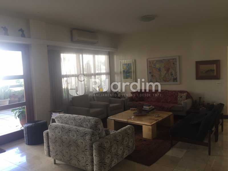 Conheça Sala do imóvel - Cobertura Avenida Ataulfo de Paiva,Leblon, Zona Sul,Rio de Janeiro, RJ À Venda, 5 Quartos, 415m² - CO0138 - 6 Sala - Cobertura Avenida Ataulfo de Paiva,Leblon, Zona Sul,Rio de Janeiro, RJ À Venda, 5 Quartos, 415m² - CO0138 - 6