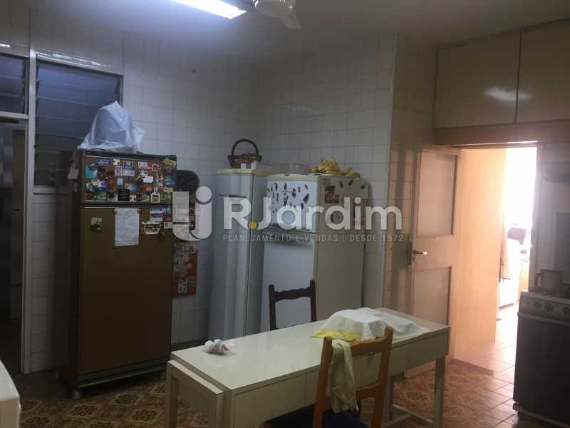 Conheça Cozinha do imóvel - Cobertura Avenida Ataulfo de Paiva,Leblon, Zona Sul,Rio de Janeiro, RJ À Venda, 5 Quartos, 415m² - CO0138 - 16 Cozinha - Cobertura Avenida Ataulfo de Paiva,Leblon, Zona Sul,Rio de Janeiro, RJ À Venda, 5 Quartos, 415m² - CO0138 - 16