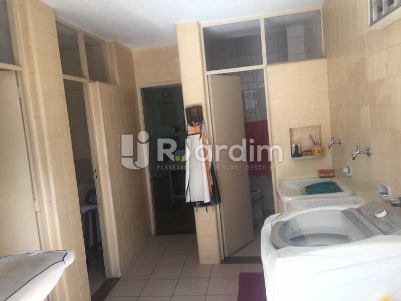 Conheça Área de serviço do imóvel - Cobertura Avenida Ataulfo de Paiva,Leblon, Zona Sul,Rio de Janeiro, RJ À Venda, 5 Quartos, 415m² - CO0138 - 18 Área de serviço - Cobertura Avenida Ataulfo de Paiva,Leblon, Zona Sul,Rio de Janeiro, RJ À Venda, 5 Quartos, 415m² - CO0138 - 18