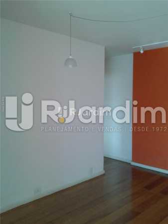 Conheça Sala do imóvel - Compra Venda Avaliação Imóveis Cobertura Lagoa 3 Quartos - CO0177 - 7 Sala - Compra Venda Avaliação Imóveis Cobertura Lagoa 3 Quartos - CO0177 - 7