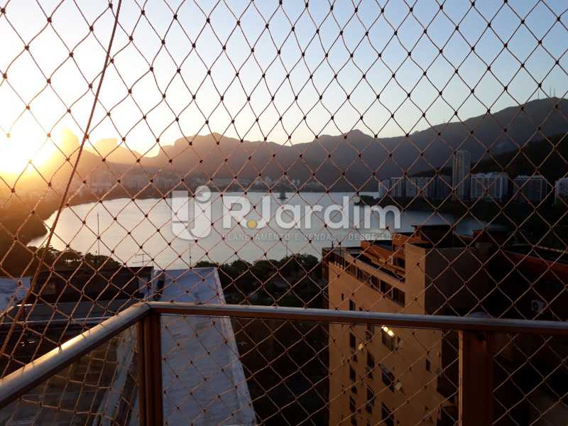 Conheça Vista / Cozinha do imóvel - Compra Venda Avaliação Imóveis Cobertura Lagoa 3 Quartos - CO0177 - 17 Vista / Cozinha - Compra Venda Avaliação Imóveis Cobertura Lagoa 3 Quartos - CO0177 - 17