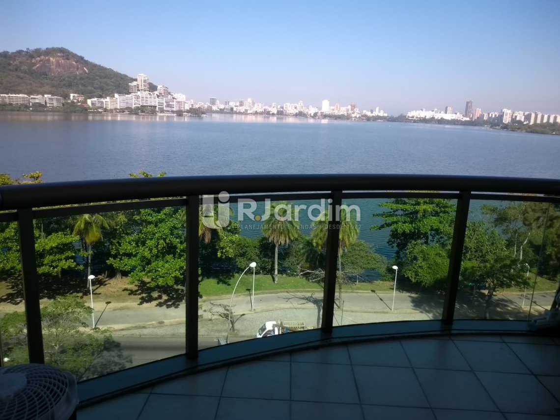 Conheça vista varanda / sala do imóvel - Cobertura À VENDA, Lagoa, Rio de Janeiro, RJ - LACO20001 - 5 vista varanda / sala - Cobertura À VENDA, Lagoa, Rio de Janeiro, RJ - LACO20001 - 5