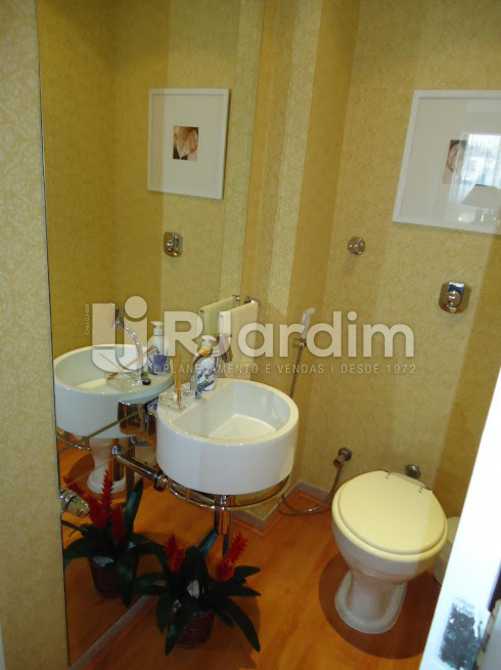 Conheça Lavabo do imóvel - Compra Venda Apartamento Ipanema 4 Quartos - LAAP40030 - 8 Lavabo - Compra Venda Apartamento Ipanema 4 Quartos - LAAP40030 - 8