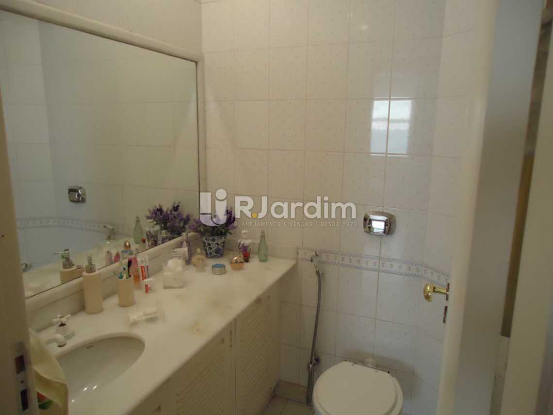 Conheça Banheiro Social do imóvel - Compra Venda Apartamento Ipanema 4 Quartos - LAAP40030 - 20 Banheiro Social - Compra Venda Apartamento Ipanema 4 Quartos - LAAP40030 - 20