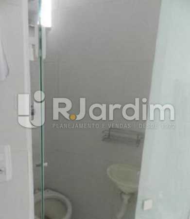 Conheça 18 Banheiro serviço do imóvel - Apartamento À Venda - Botafogo - Rio de Janeiro - RJ - LAAP31962 - 19 18 Banheiro serviço - Apartamento À Venda - Botafogo - Rio de Janeiro - RJ - LAAP31962 - 19
