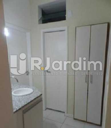 Conheça 6 Lavabo do imóvel - Apartamento À Venda - Botafogo - Rio de Janeiro - RJ - LAAP31962 - 7 6 Lavabo - Apartamento À Venda - Botafogo - Rio de Janeiro - RJ - LAAP31962 - 7