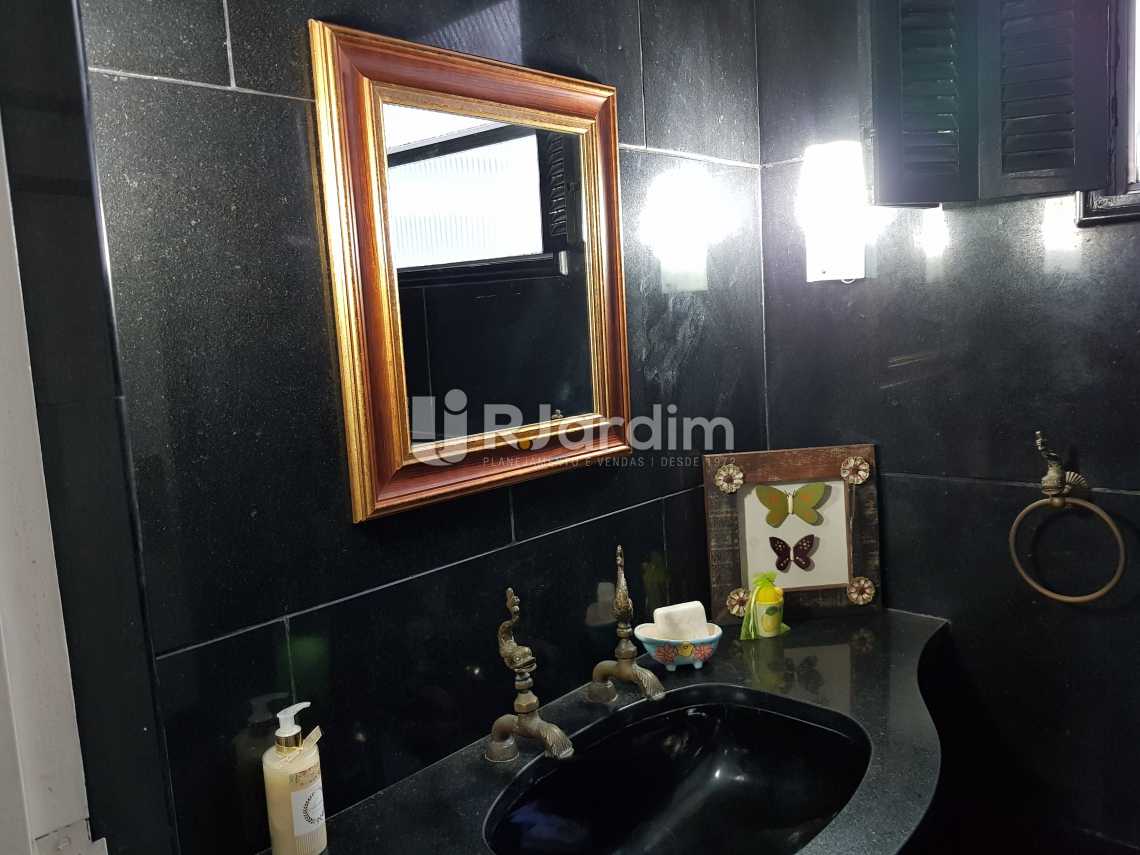 Conheça Banheiro Social 1 do imóvel - Apartamento À VENDA, Copacabana, Rio de Janeiro, RJ - LAAP40044 - 16 Banheiro Social 1 - Apartamento À VENDA, Copacabana, Rio de Janeiro, RJ - LAAP40044 - 16